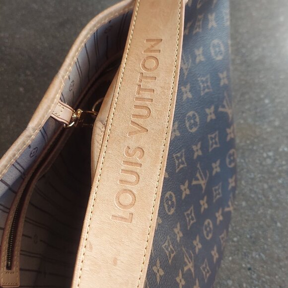 Louis Vuitton Brown Monogram Shoulder Bag - Picture 11 of 16